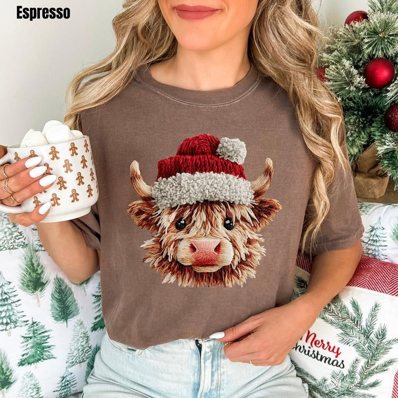 Christmas Cow FAKE Crochet Comfort Colors T-Shirt 'NLB'