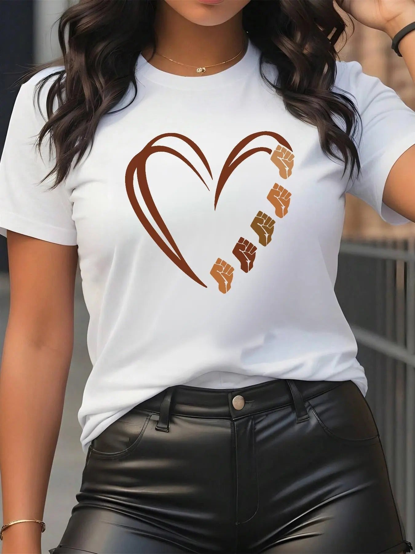 Women's Heart Print Round Neck Tee, Fashion Casual Crew Neck Short Sleeve T-shirt for Daily Holiday Vacation Outdoor Wear, Ladies Clothes for All Seasonsstyle{n002}2
