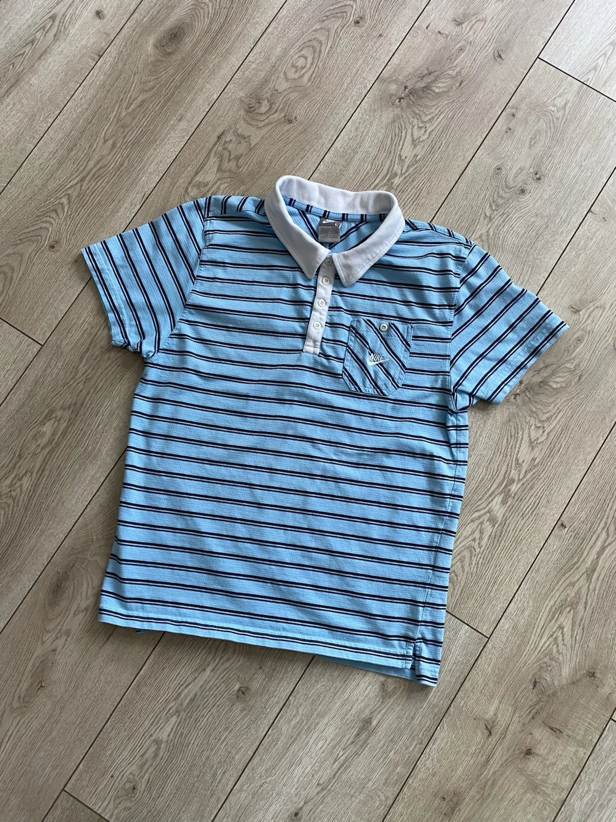 Nike T-Shirt Vintage Swoosh Y2K Size Large