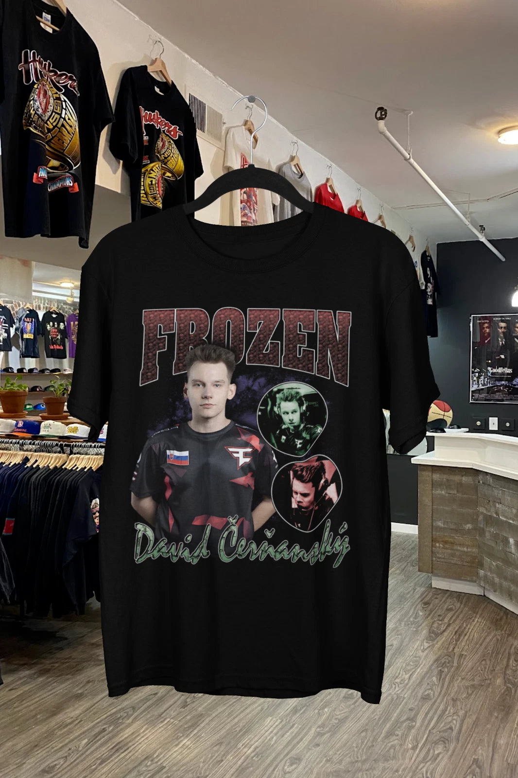 Vintage Frozen FaZe Clan Bootleg T-Shirt - CS Esports Gaming Tee