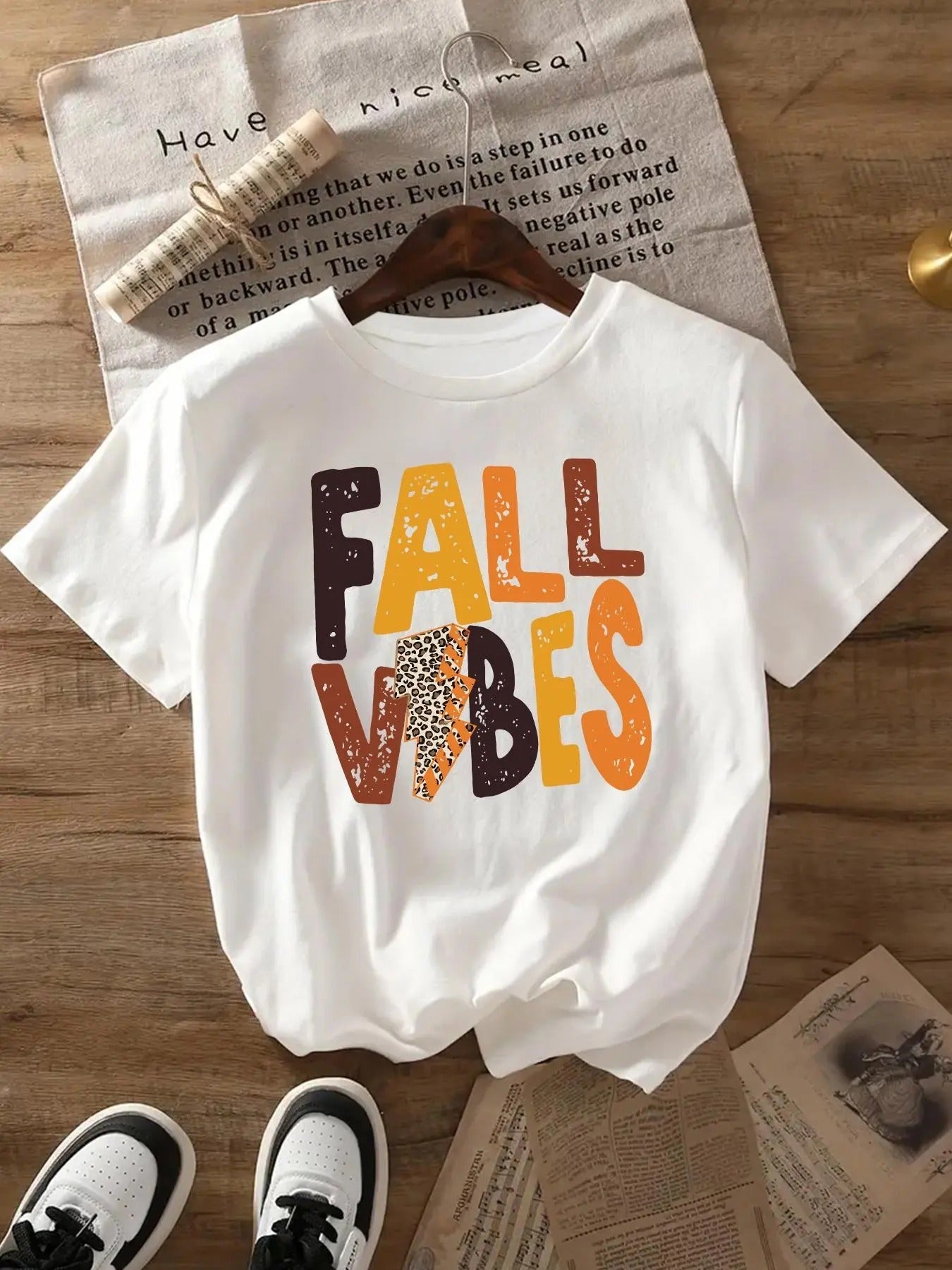 Women's Letter Print Round Neck Tee, Fashion Casual Crew Neck Short Sleeve T-shirt for Daily Holiday Vacation Outdoor Wear, Ladies Clothes for All Seasonsstyle{n002}10