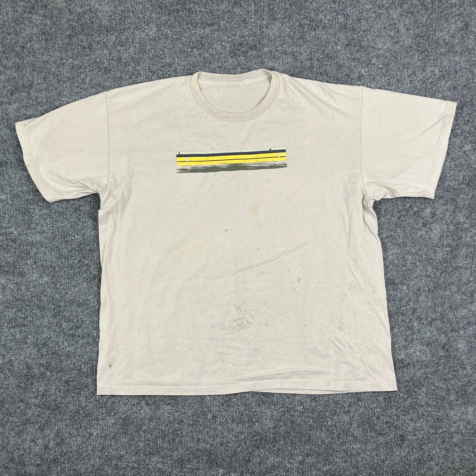 Nike T-Shirt Mens Size XXL Beige Yellow Stripe Minimalist Skater Distressed