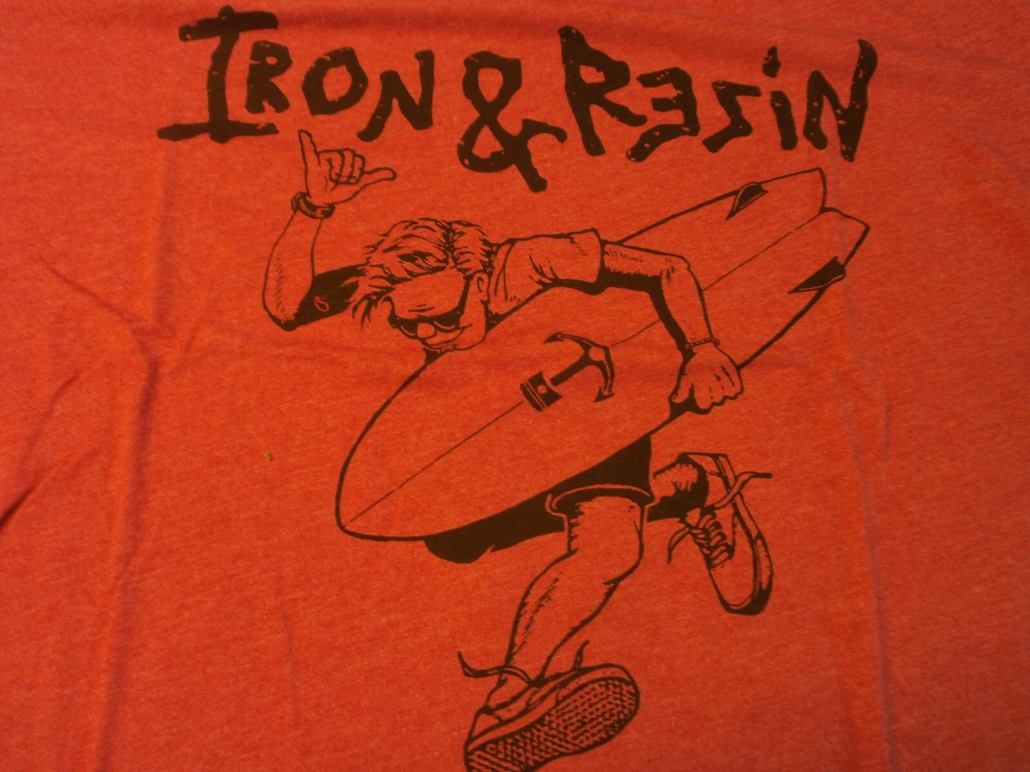 IRON AND RESIN   LICENSED BRAND APPAREL SURFER KOOK  T-SHIRT MADE IN USA