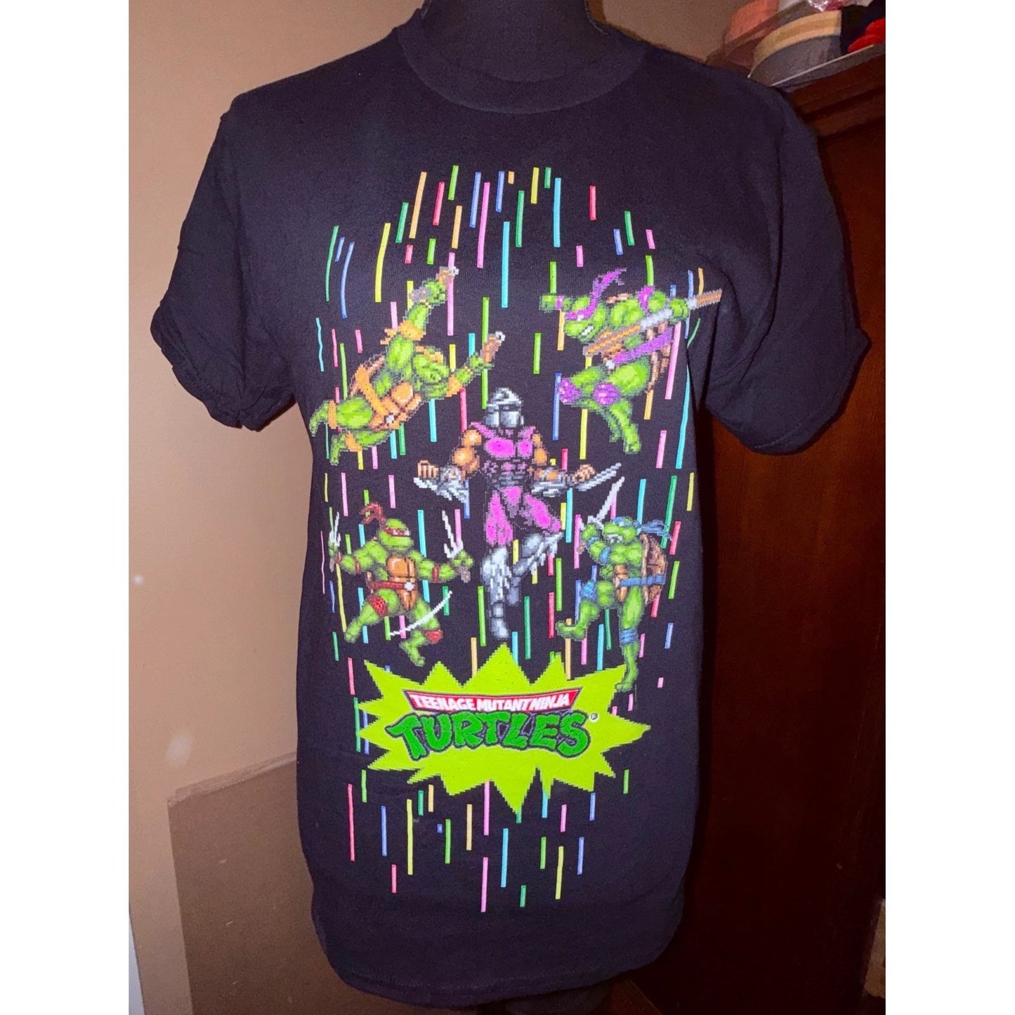 Nickelodeon TMNT T-Shirt Mens Sm Black NWOT 8-Bit Arcade Loot Crate